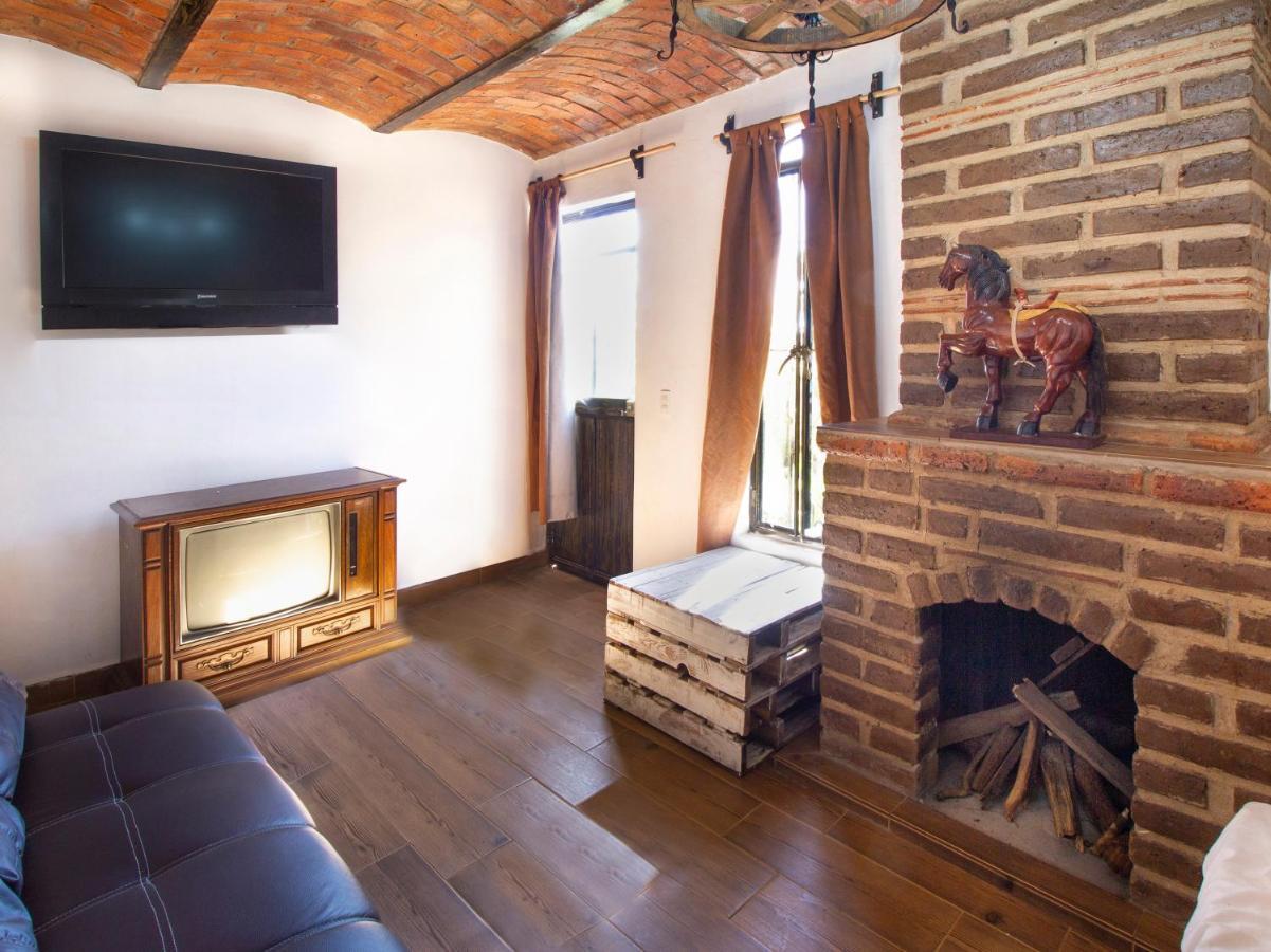 Hotel Cabanas Azul Tequilana Arandas Εξωτερικό φωτογραφία